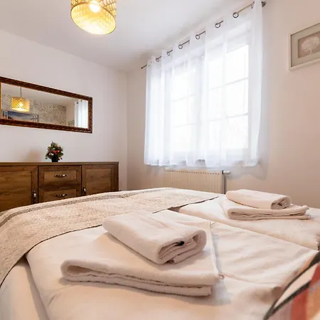 Gorski Azyl - Przemyslowa 18 아파트 *