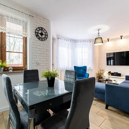 Gorski Azyl - Przemyslowa 18 아파트 카르파츠